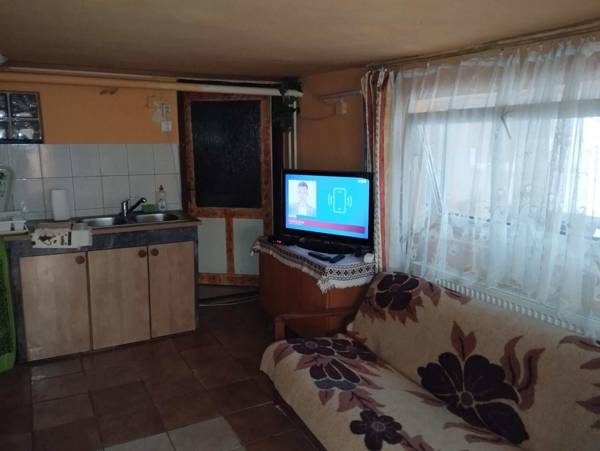 Toth Apartman Telkibánya Εξωτερικό φωτογραφία